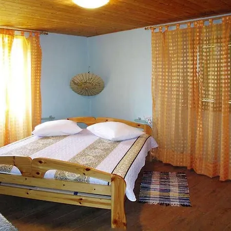 Gemuetliches Viskic By Interhome بيت للعطل
